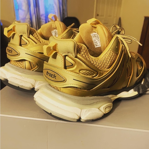 WORN TWICE - Picture 4 of 4